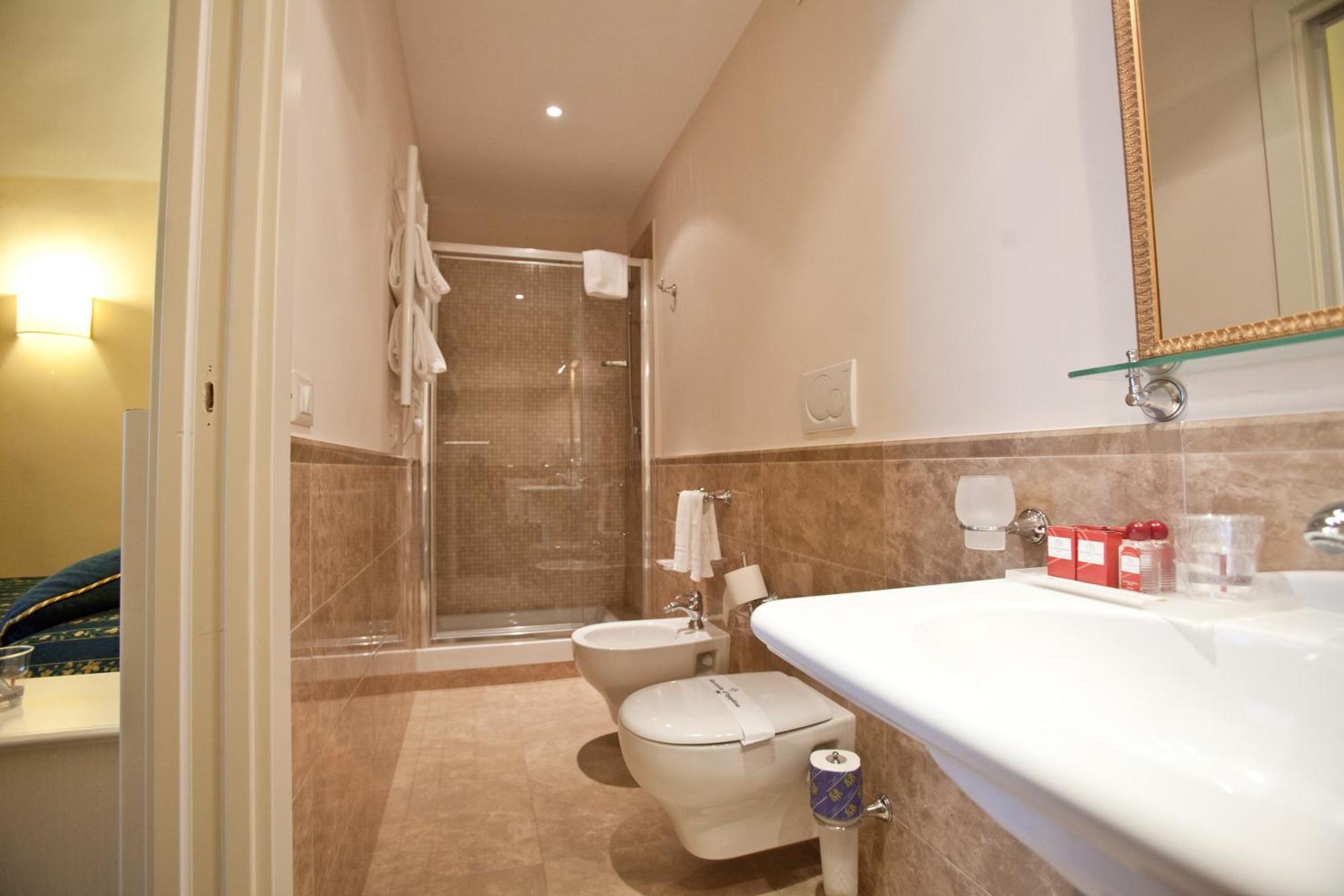 Dimora Degli Dei Hotel Rome Luaran gambar