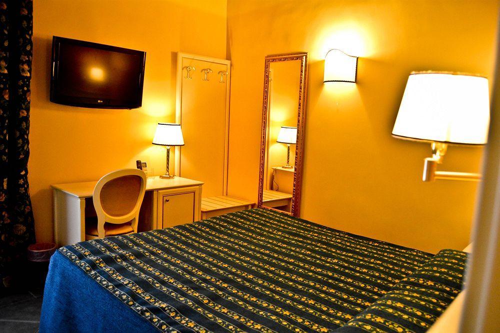 Dimora Degli Dei Hotel Rome Luaran gambar